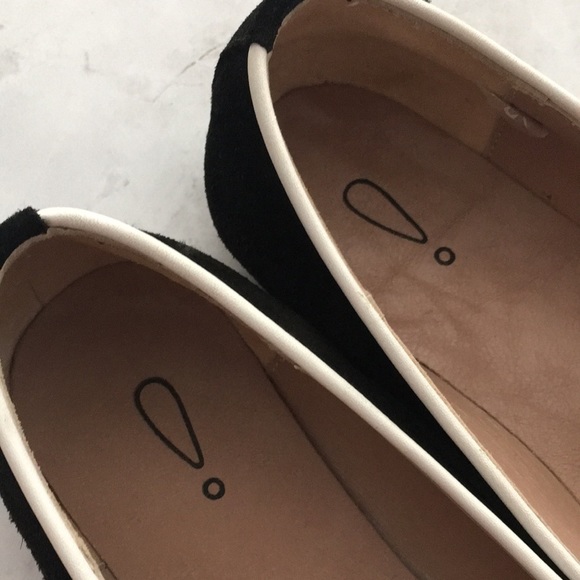 Exclamation Point Black Tassel Loafers 39 - Picture 3 of 12